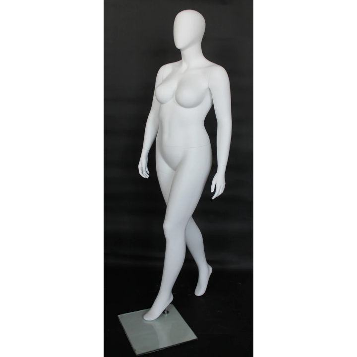 Plus Size Female Mannequin - Runway Lead Pose - PLUS-66